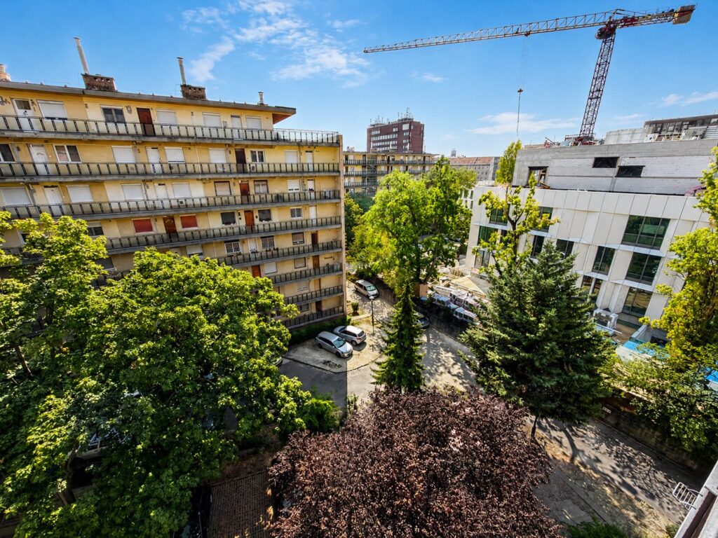XII. kerület, Alkotás utca – világos, kétoldali tájolású lakás – erkély